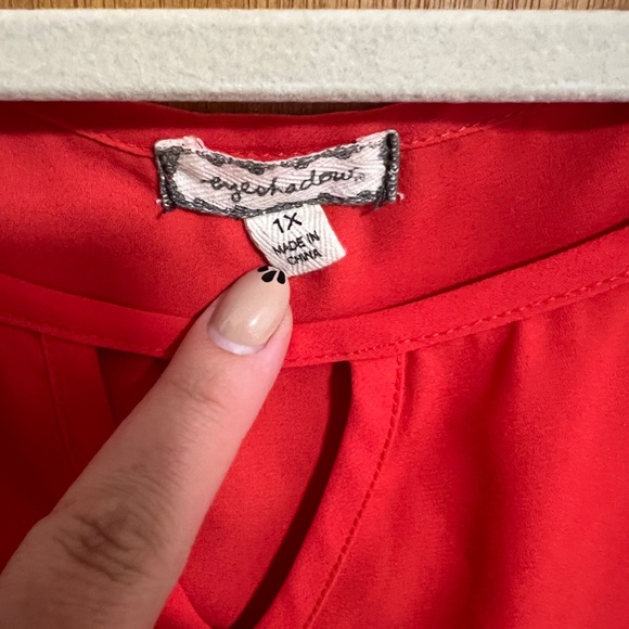 Red Lace Sleeve Tank - Picture 3 of 4